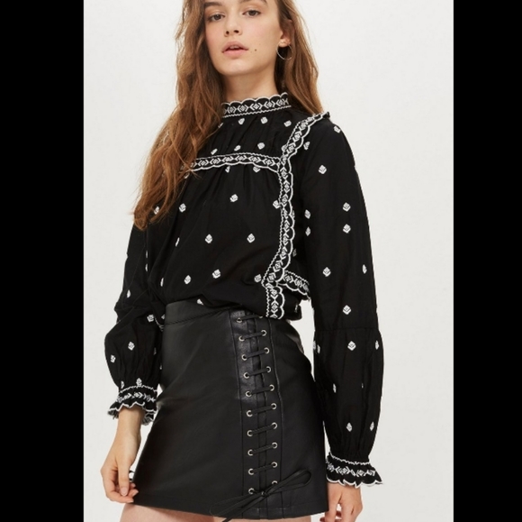 MISSGUIDED Faux Leather lace up sides skirt size 4 - Picture 2 of 7